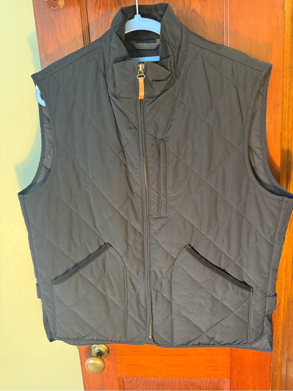 J Crew Men’s Sussex Quilted Best with PrimaLoft item AQ430 Black Sz Lg